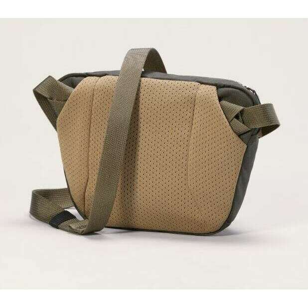 Arc'teryx Mantis 1 Waist Pack,EQUIPMENTPACKSUP TO 34L,ARCTERYX,Gear Up For Outdoors,