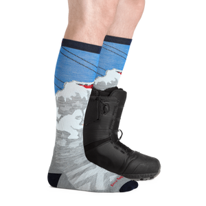 Darn Tough Mens Heady Yeti OTC Midweight Ski Sock 8043,MENSSOCKSMEDIUM,DARN TOUGH,Gear Up For Outdoors,