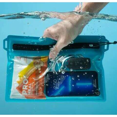 Nite Ize Runoff Waterproof Travel Pouch,EQUIPMENTSTORAGESOFT SIDED,NITEIZE,Gear Up For Outdoors,