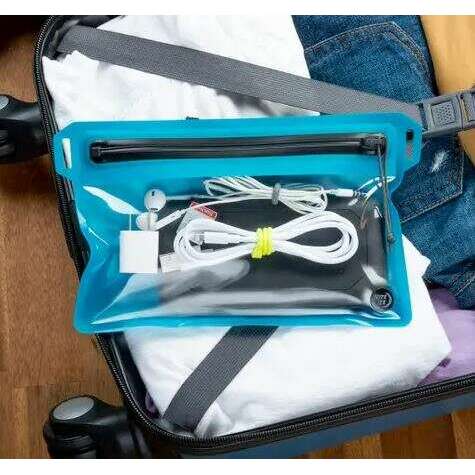 Nite Ize Runoff Waterproof Travel Pouch,EQUIPMENTSTORAGESOFT SIDED,NITEIZE,Gear Up For Outdoors,