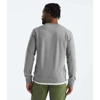 The North Face Mens Heritage Patch Crew,MENSMIDLAYERSPULLOVERS,THE NORTH FACE,Gear Up For Outdoors,