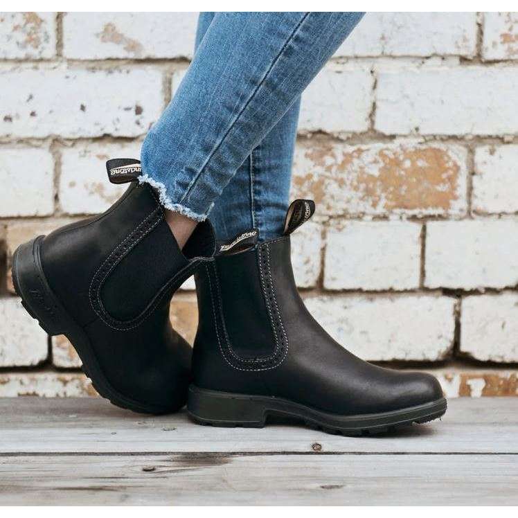 Blundstones womens 2025 black