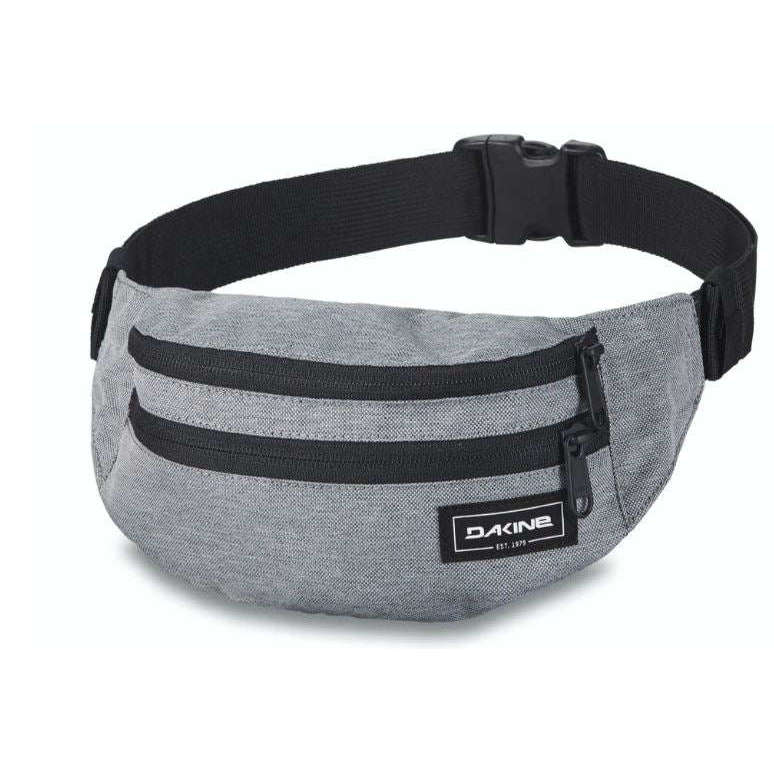 Dakine Classic Hip Pack,EQUIPMENTPACKSUP TO 34L,DAKINE,Gear Up For Outdoors,